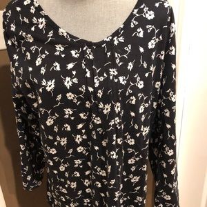 New w/o tags cute long sleeve top